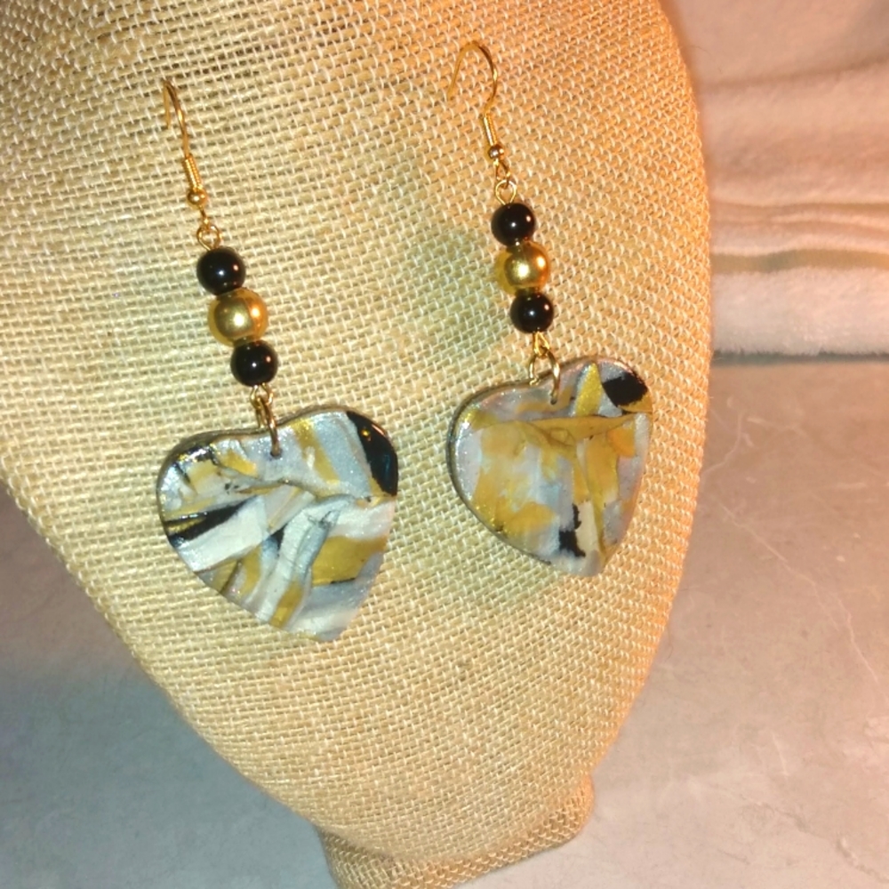 Handmade clay earrings E121